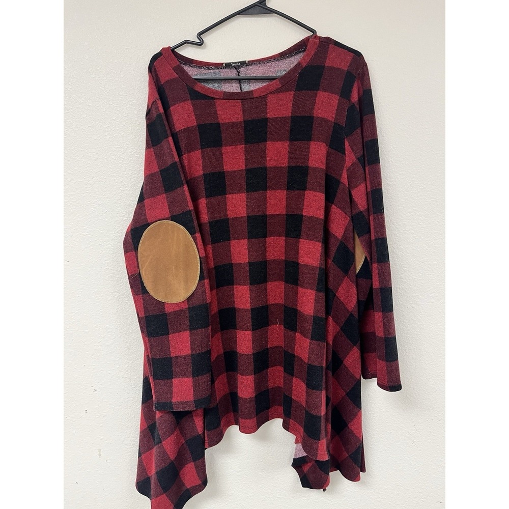 Boutique Top In Buffalo Plaid With Brown Elbow Patches In A Size 2xl